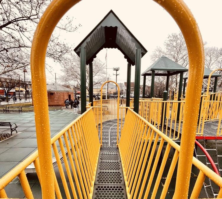 Hollis Playground (Saint&nbspAlbans,&nbspNY)